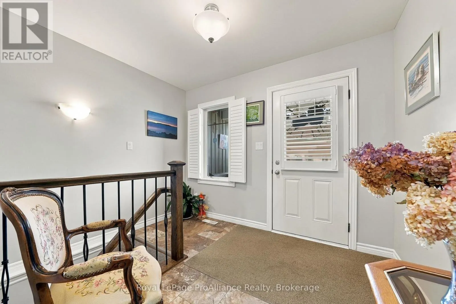 31 COBBLESTONE STREET
