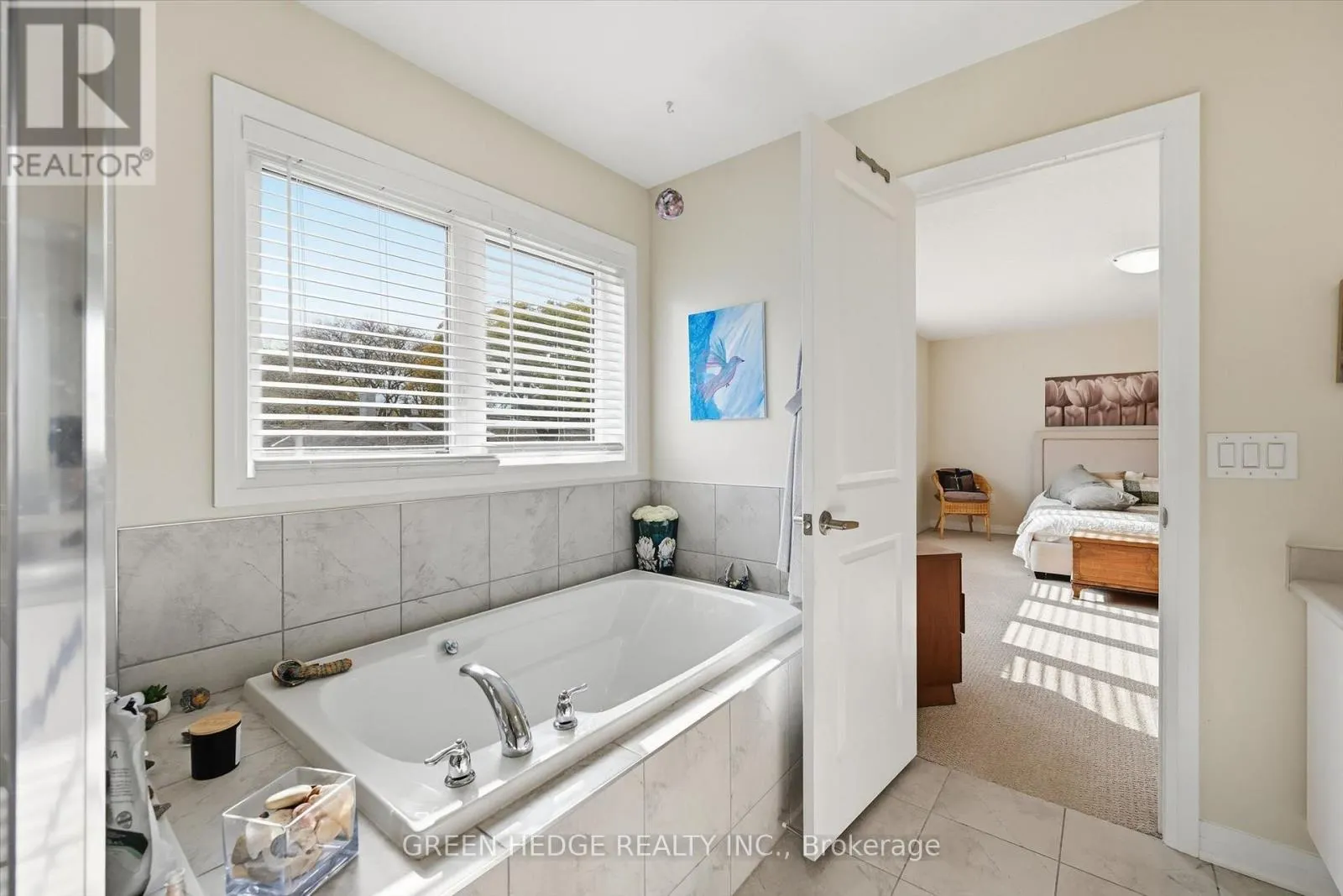4033 CACHET COURT