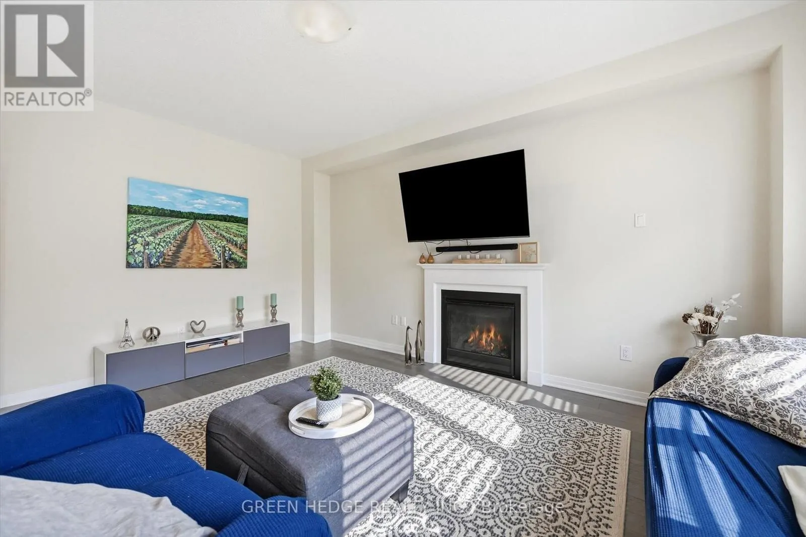 4033 CACHET COURT