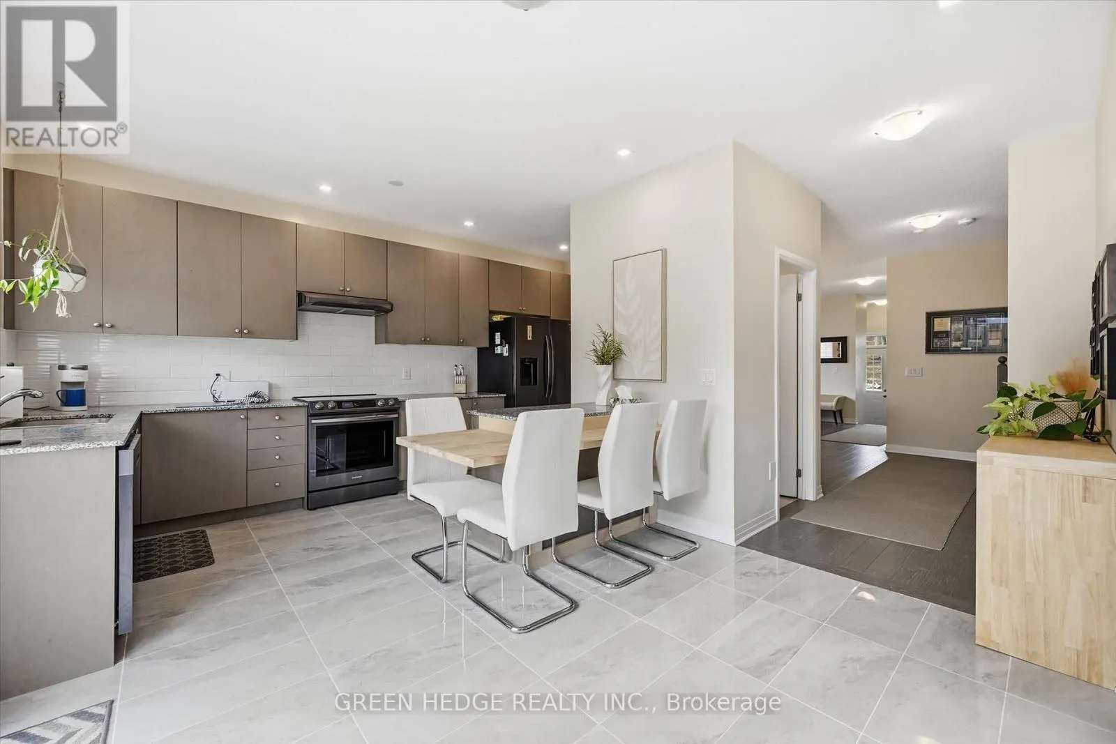 4033 CACHET COURT