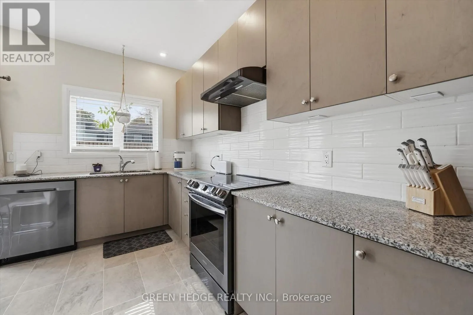 4033 CACHET COURT
