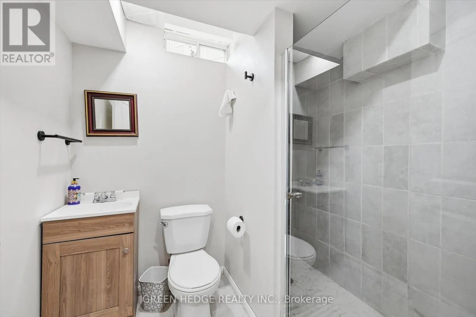 4033 CACHET COURT