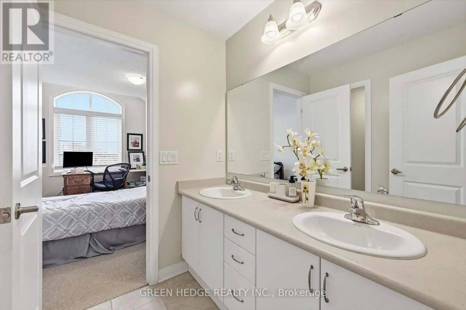 4033 CACHET COURT