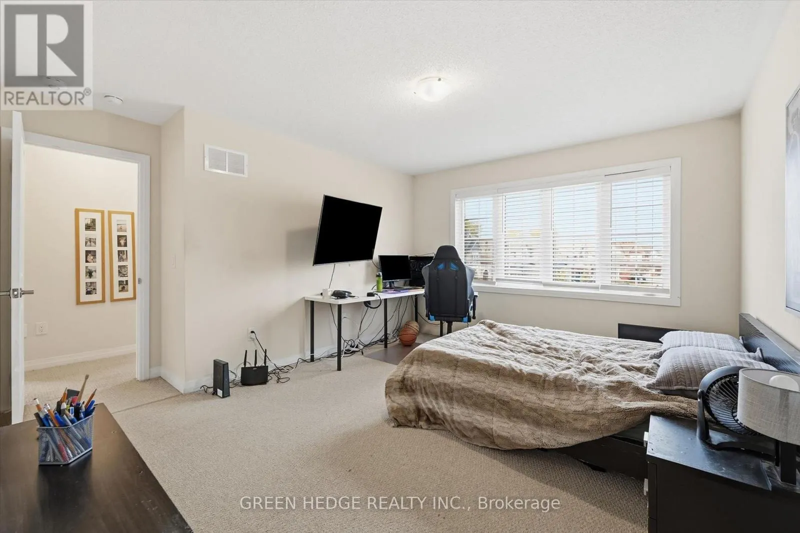 4033 CACHET COURT