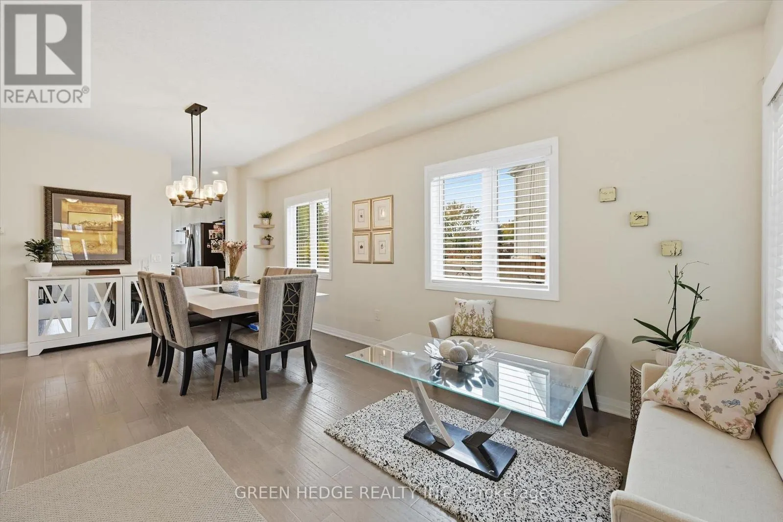4033 CACHET COURT