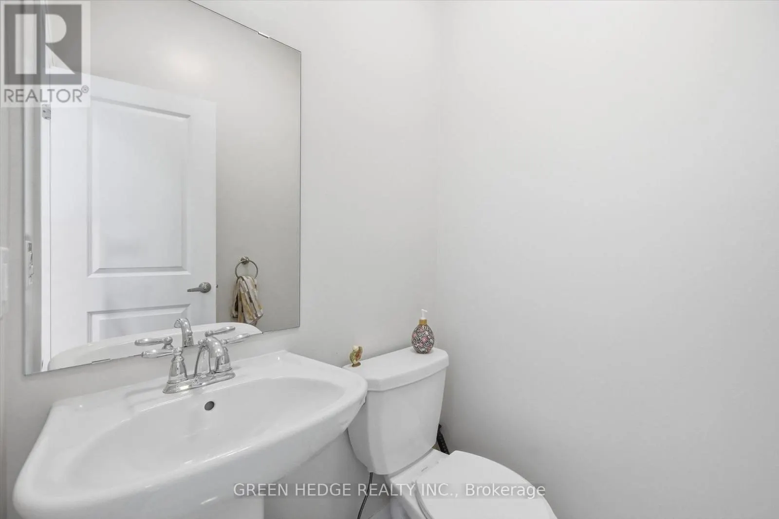 4033 CACHET COURT