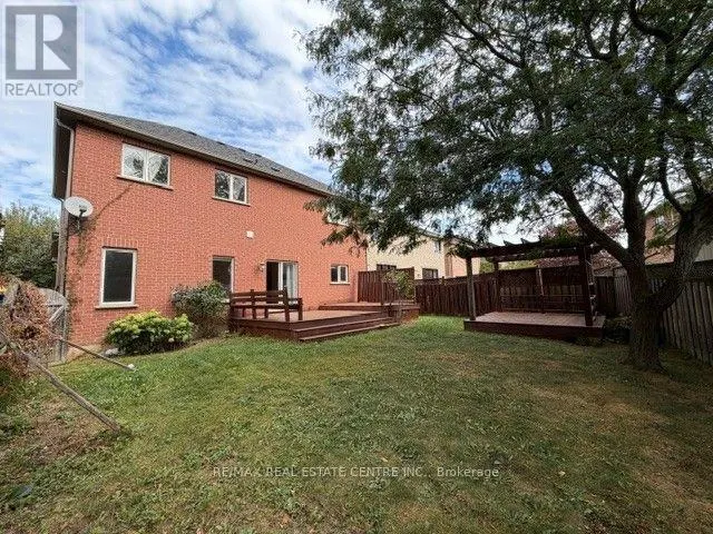 16 PANORAMA WAY