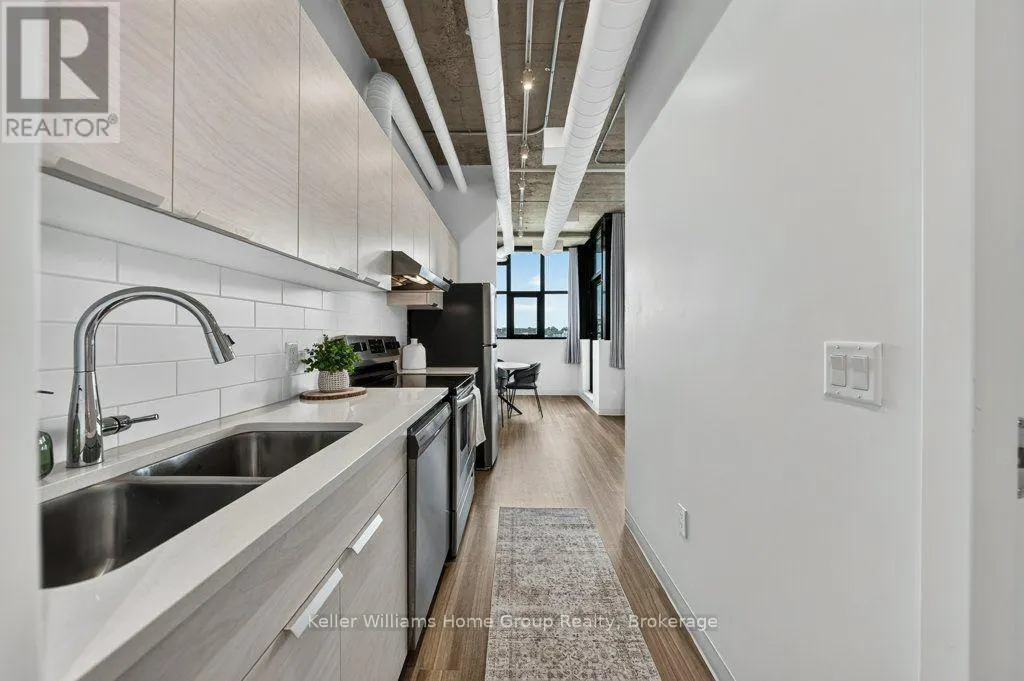 304 - 120 HURON STREET #304