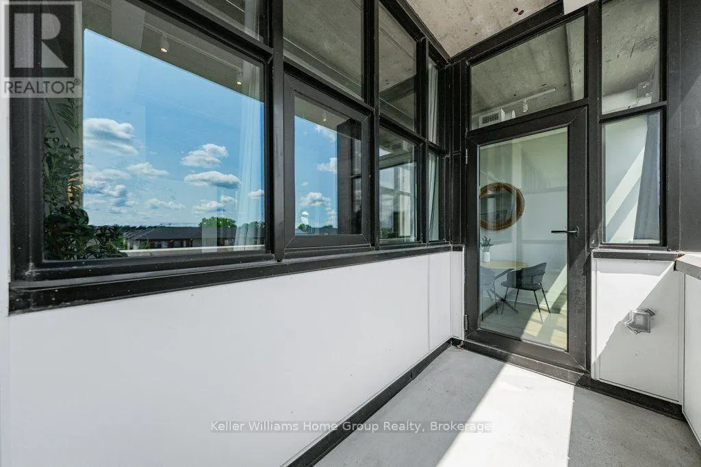 304 - 120 HURON STREET #304