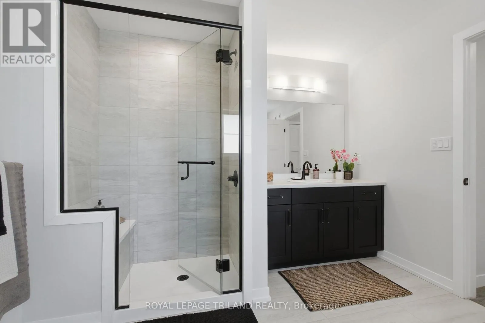 1 HAWKE LANE