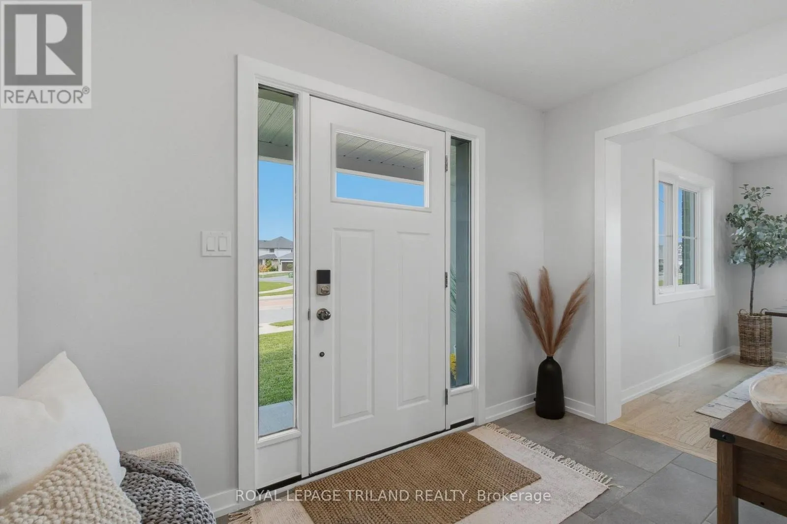 1 HAWKE LANE