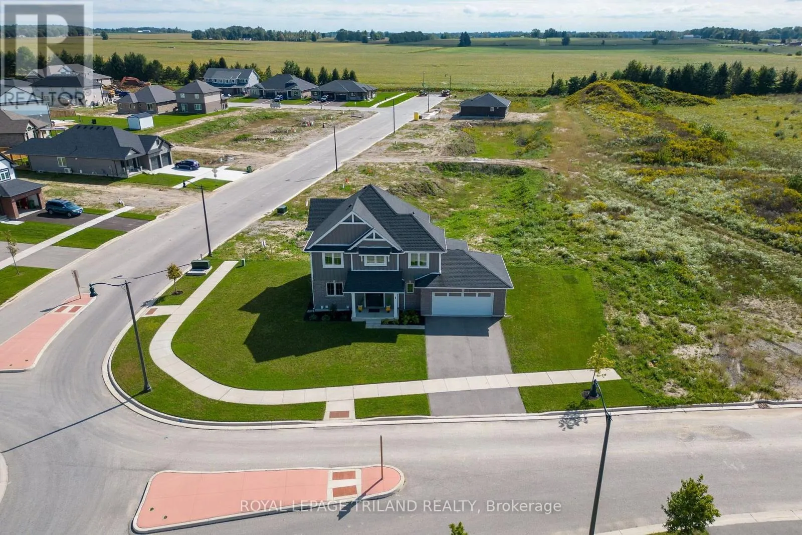 1 HAWKE LANE