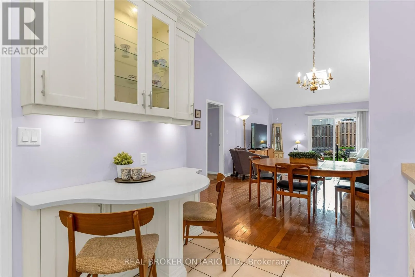 10 - 60 RICE AVENUE