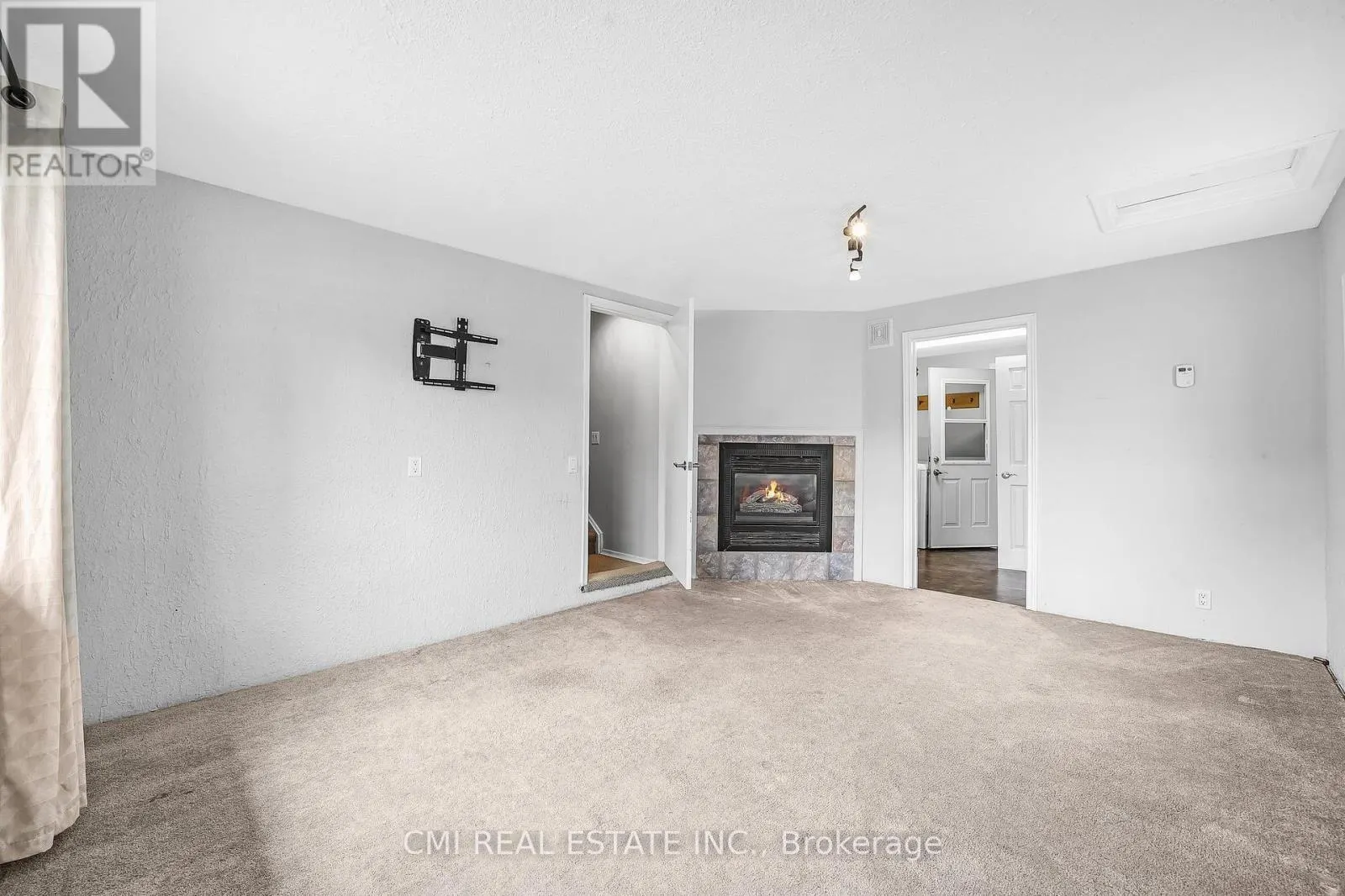 96 ELGIN STREET
