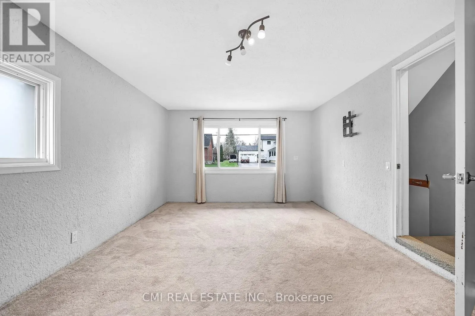 96 ELGIN STREET