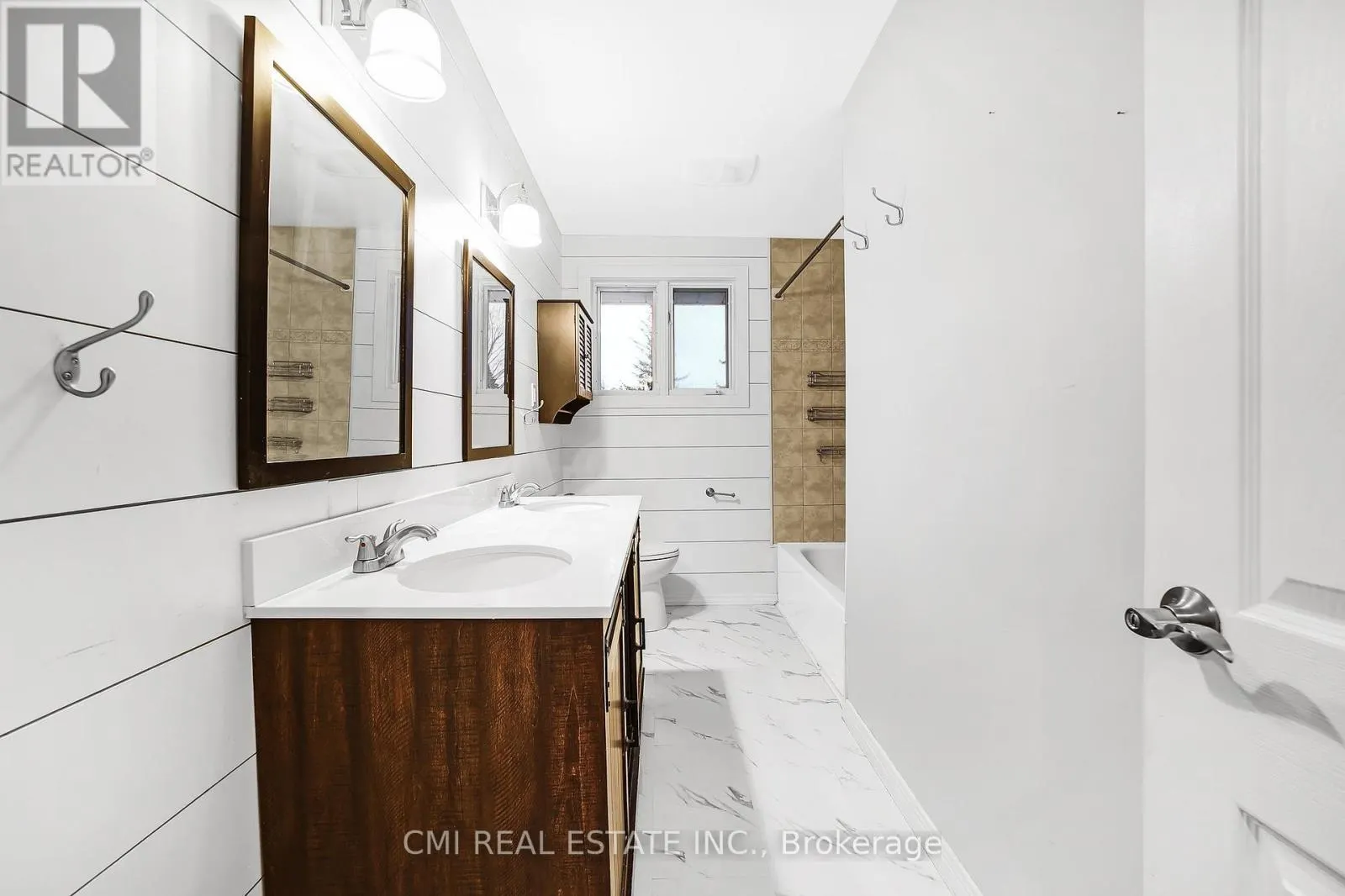 96 ELGIN STREET