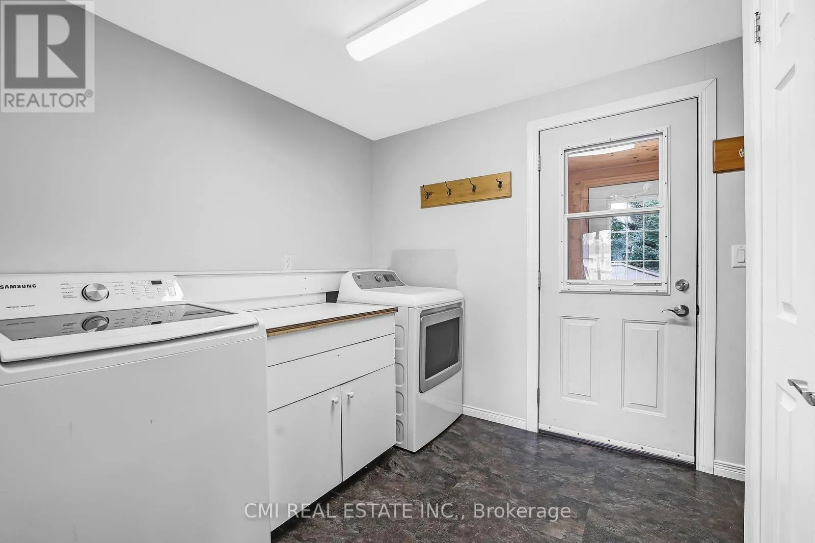 96 ELGIN STREET