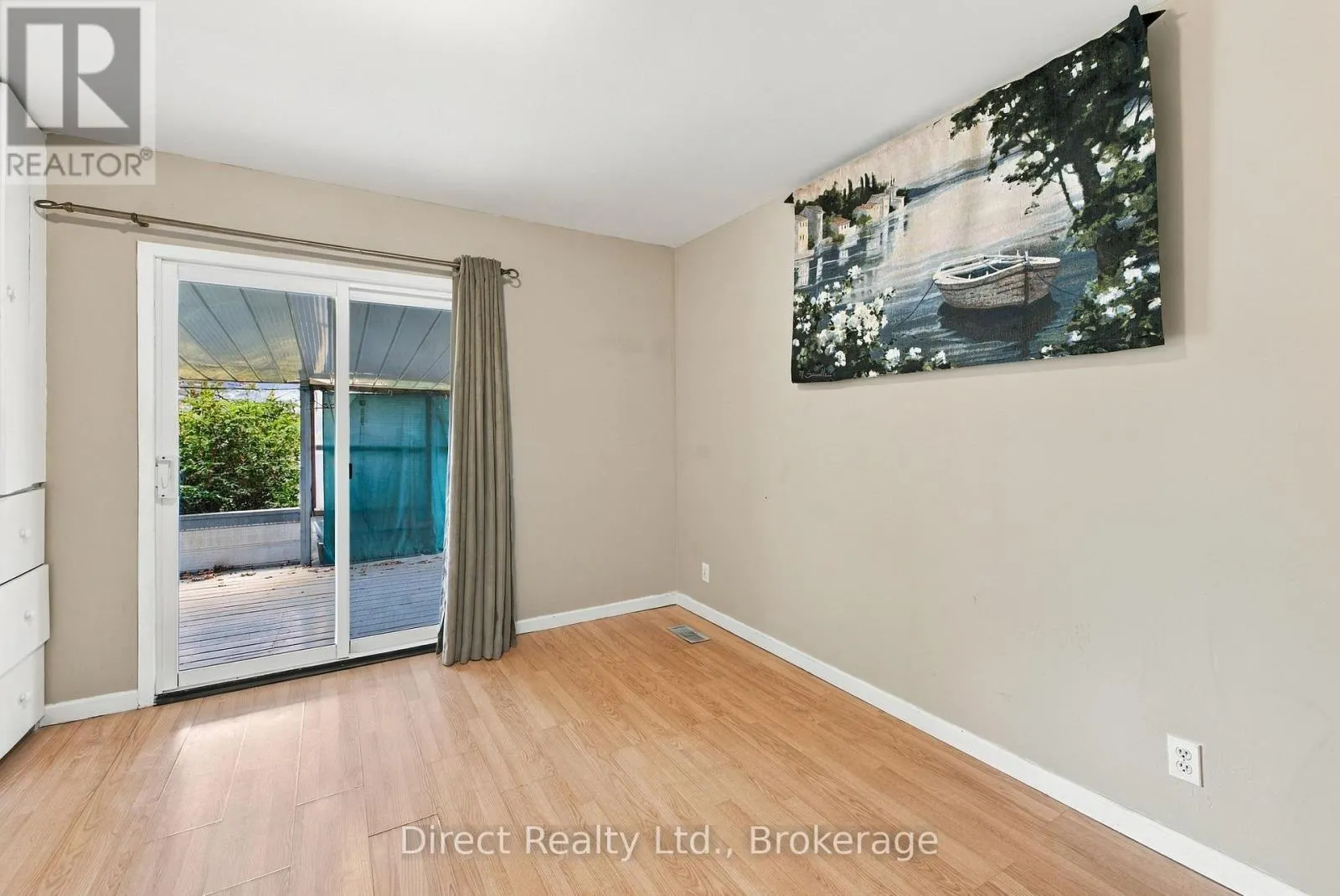 12 GORDON AVENUE