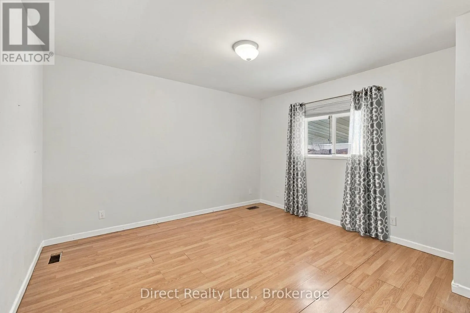 12 GORDON AVENUE