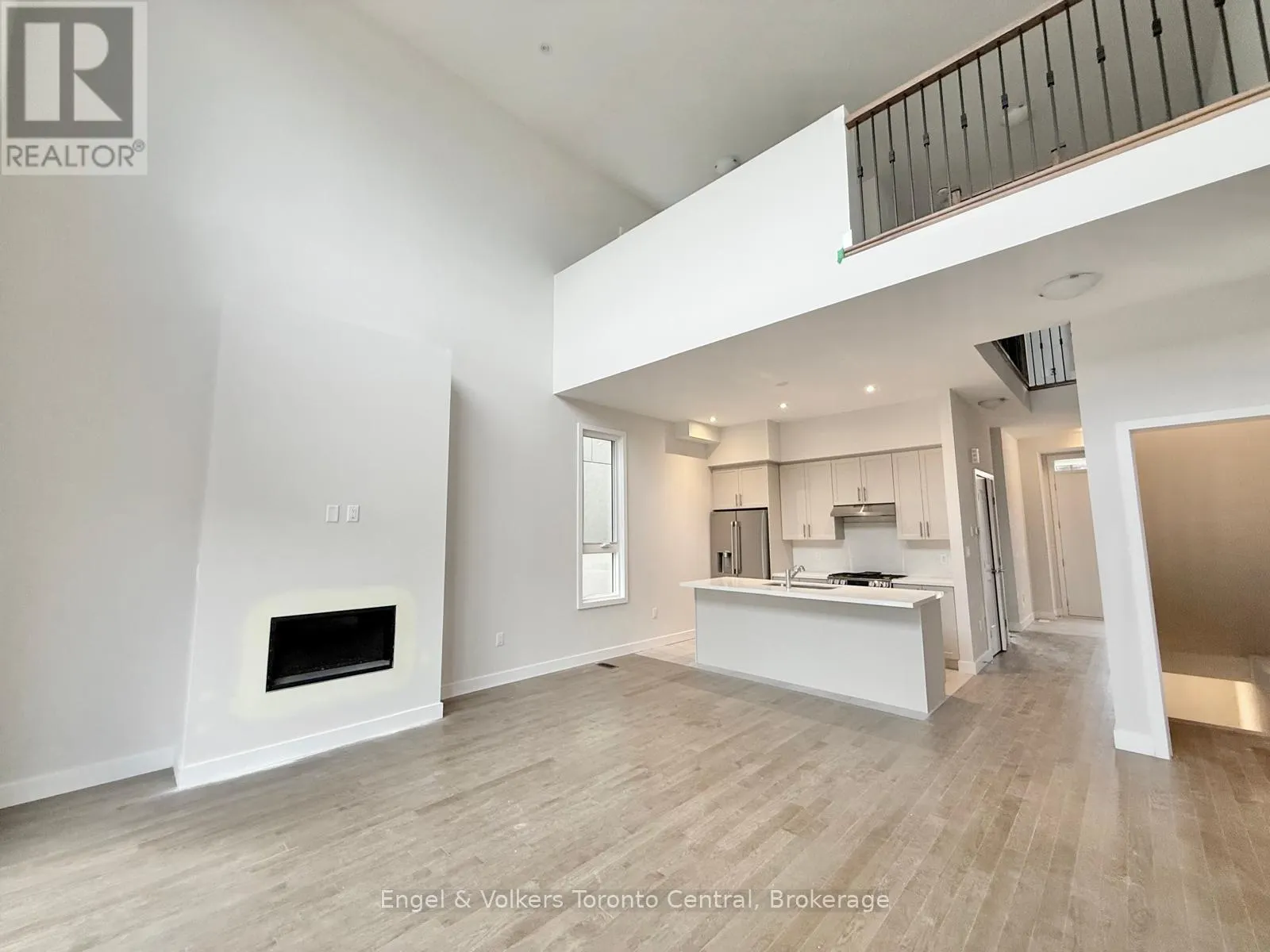 111 YVONNE CRESCENT
