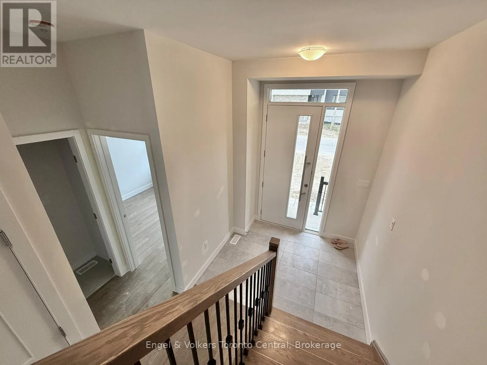 111 YVONNE CRESCENT