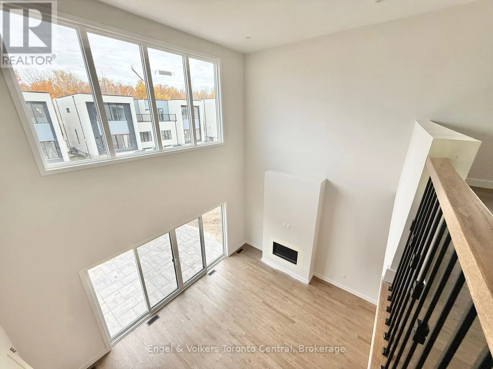 111 YVONNE CRESCENT