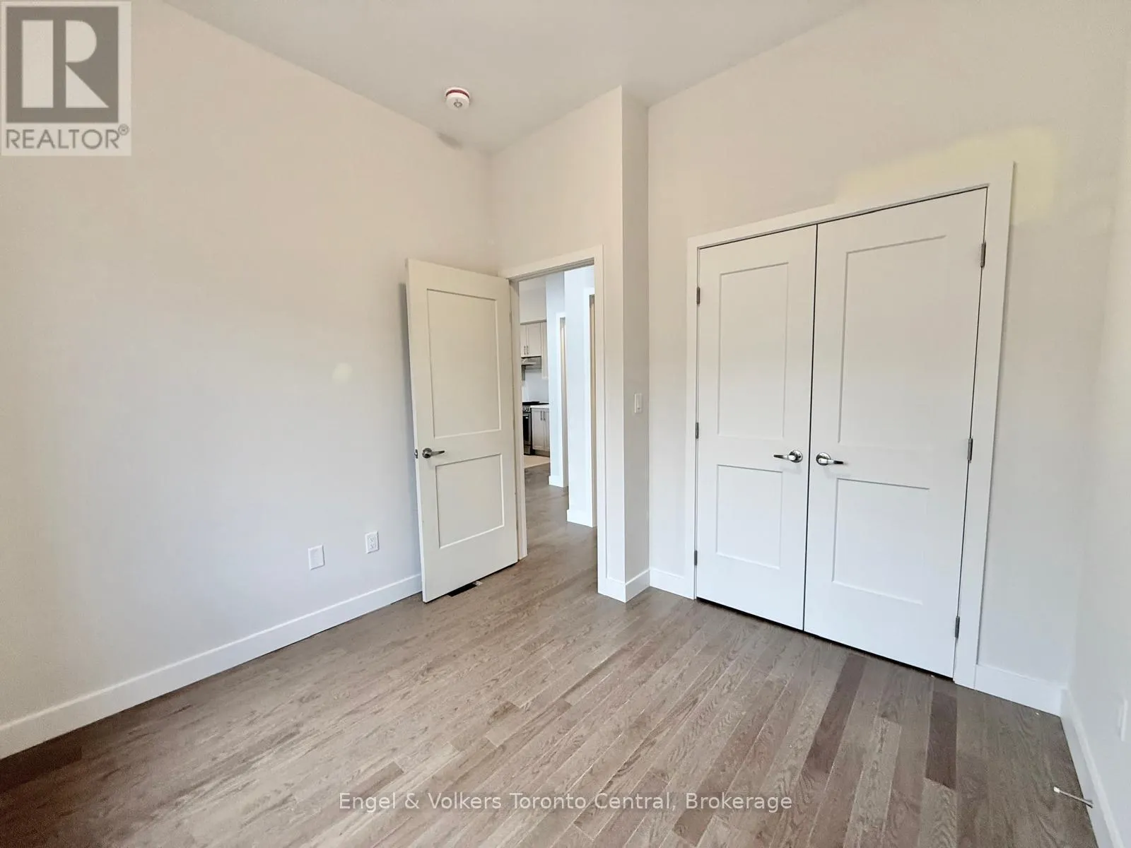 111 YVONNE CRESCENT