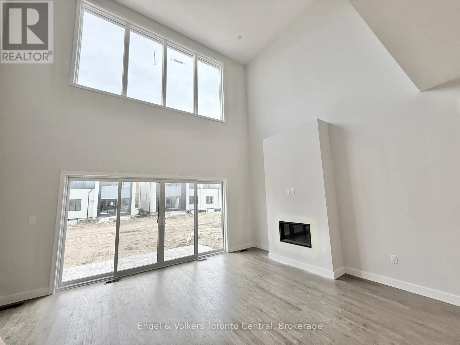 111 YVONNE CRESCENT