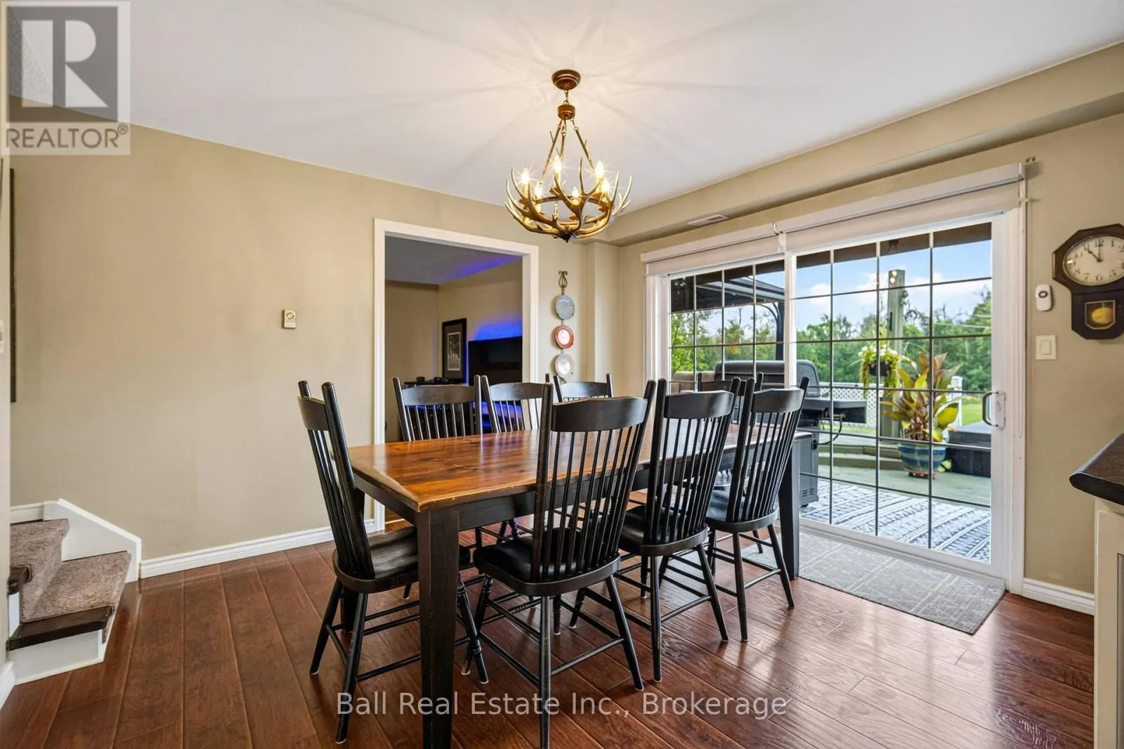 92 CRICKET HOLLOW ROAD