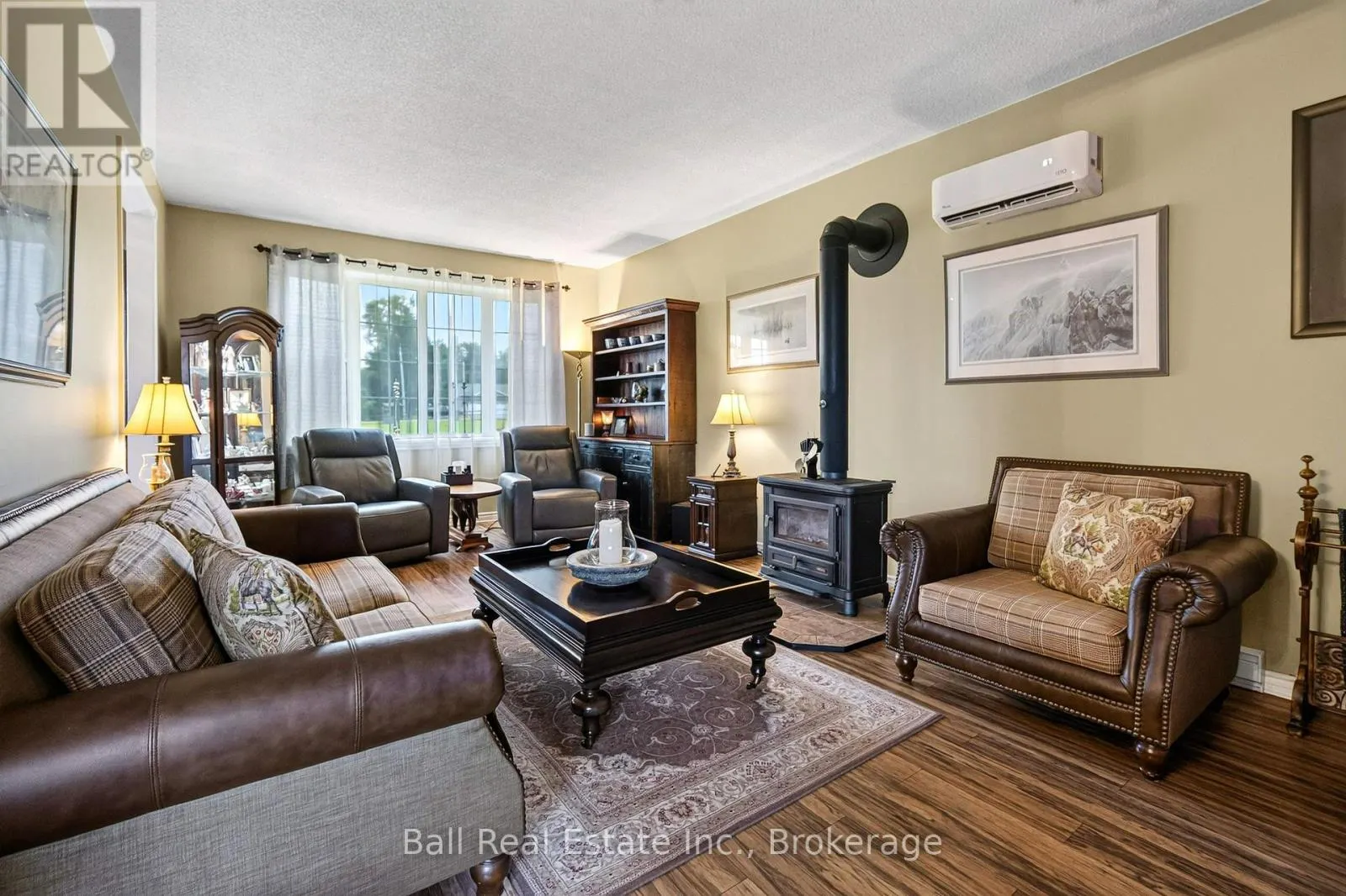 92 CRICKET HOLLOW ROAD
