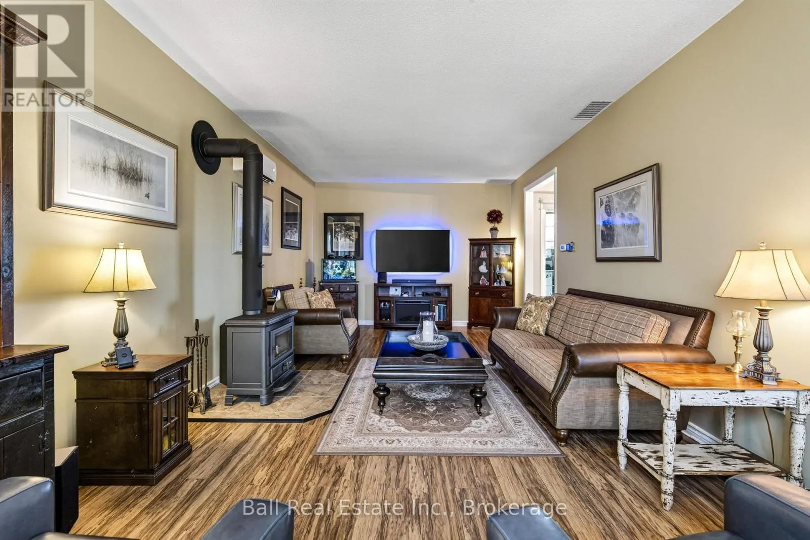 92 CRICKET HOLLOW ROAD