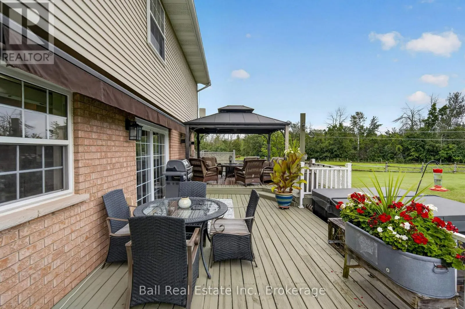 92 CRICKET HOLLOW ROAD