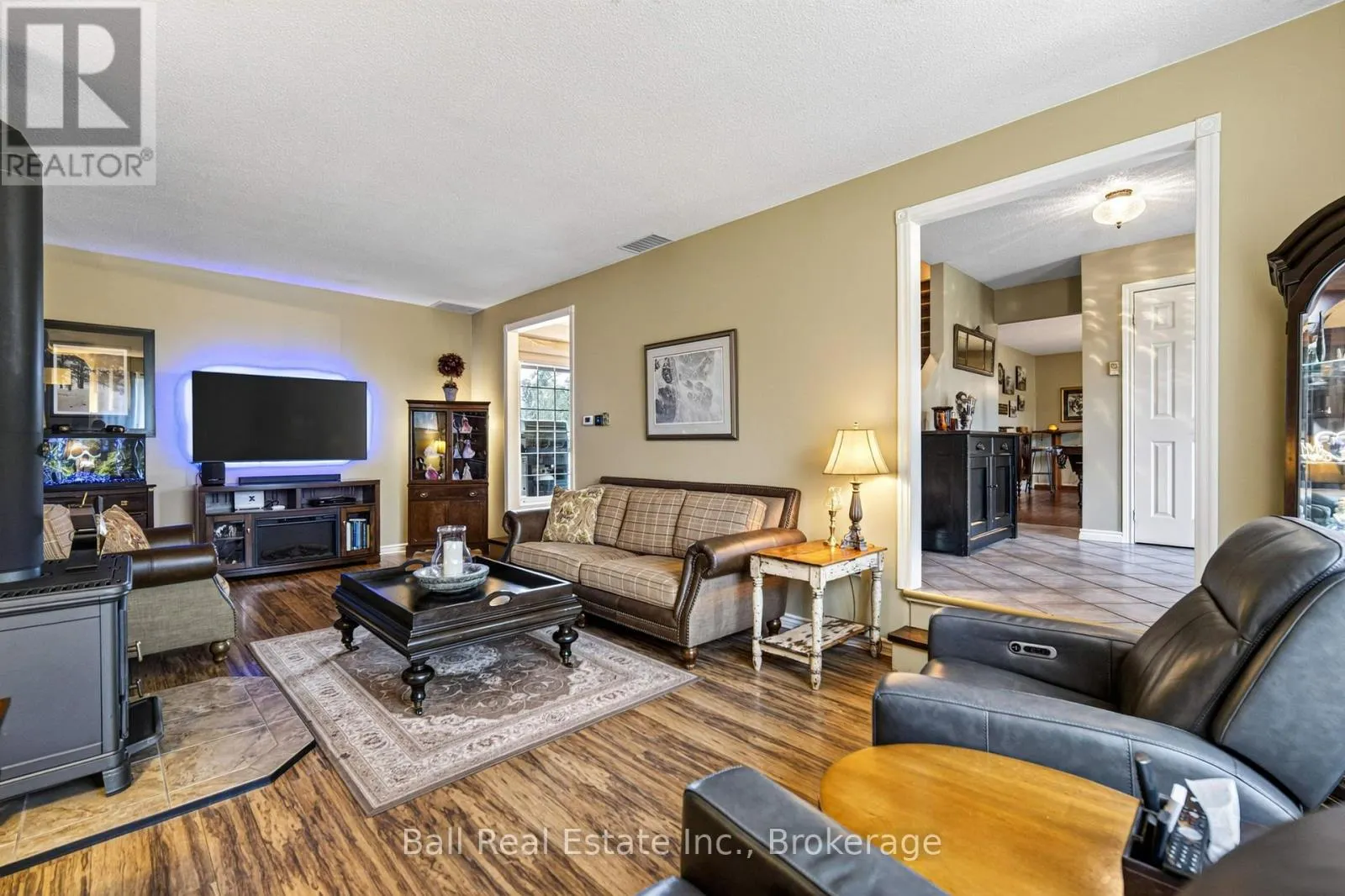 92 CRICKET HOLLOW ROAD