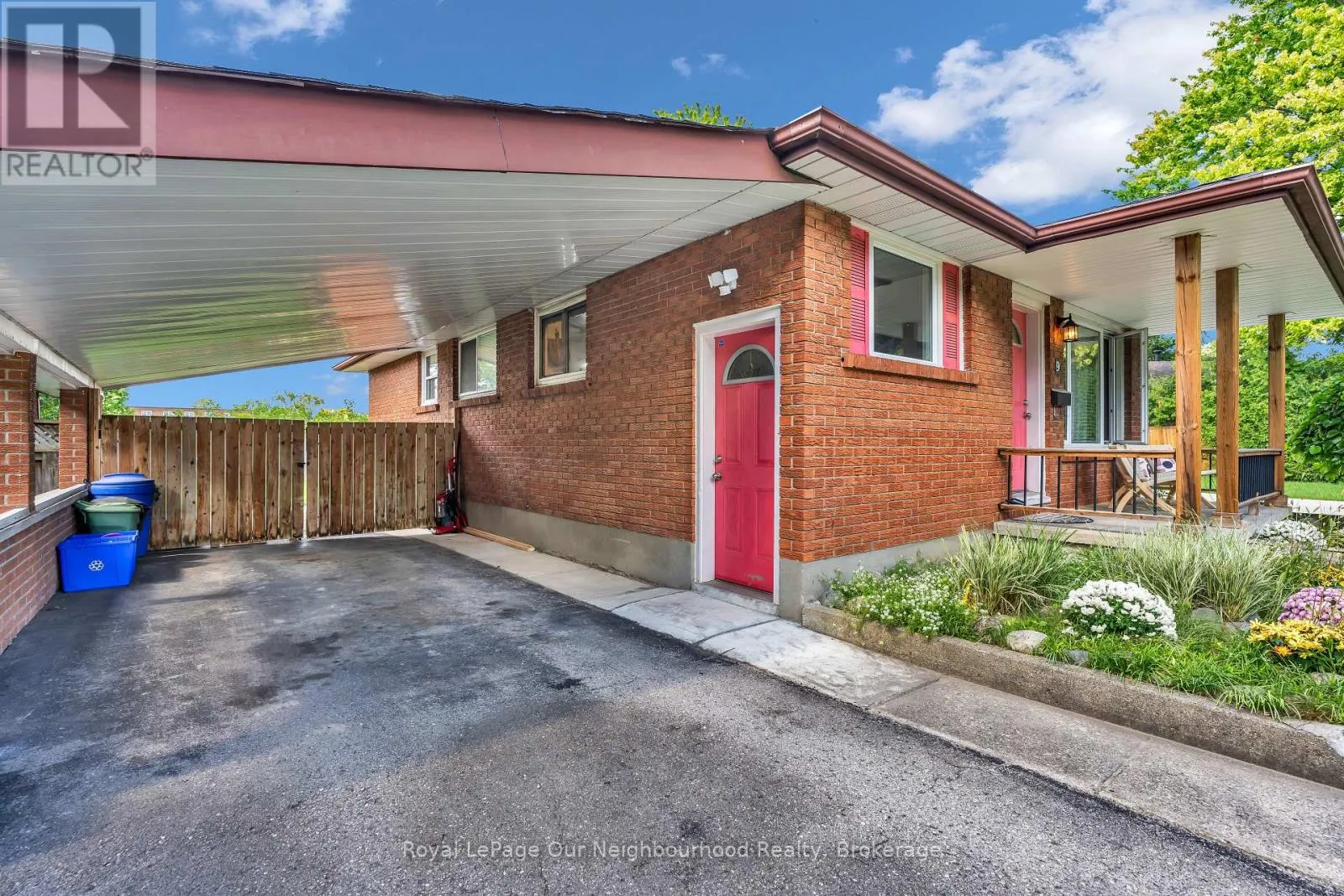 9 KENWOOD CRESCENT
