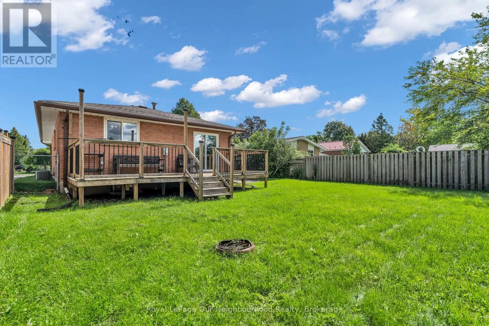 9 KENWOOD CRESCENT