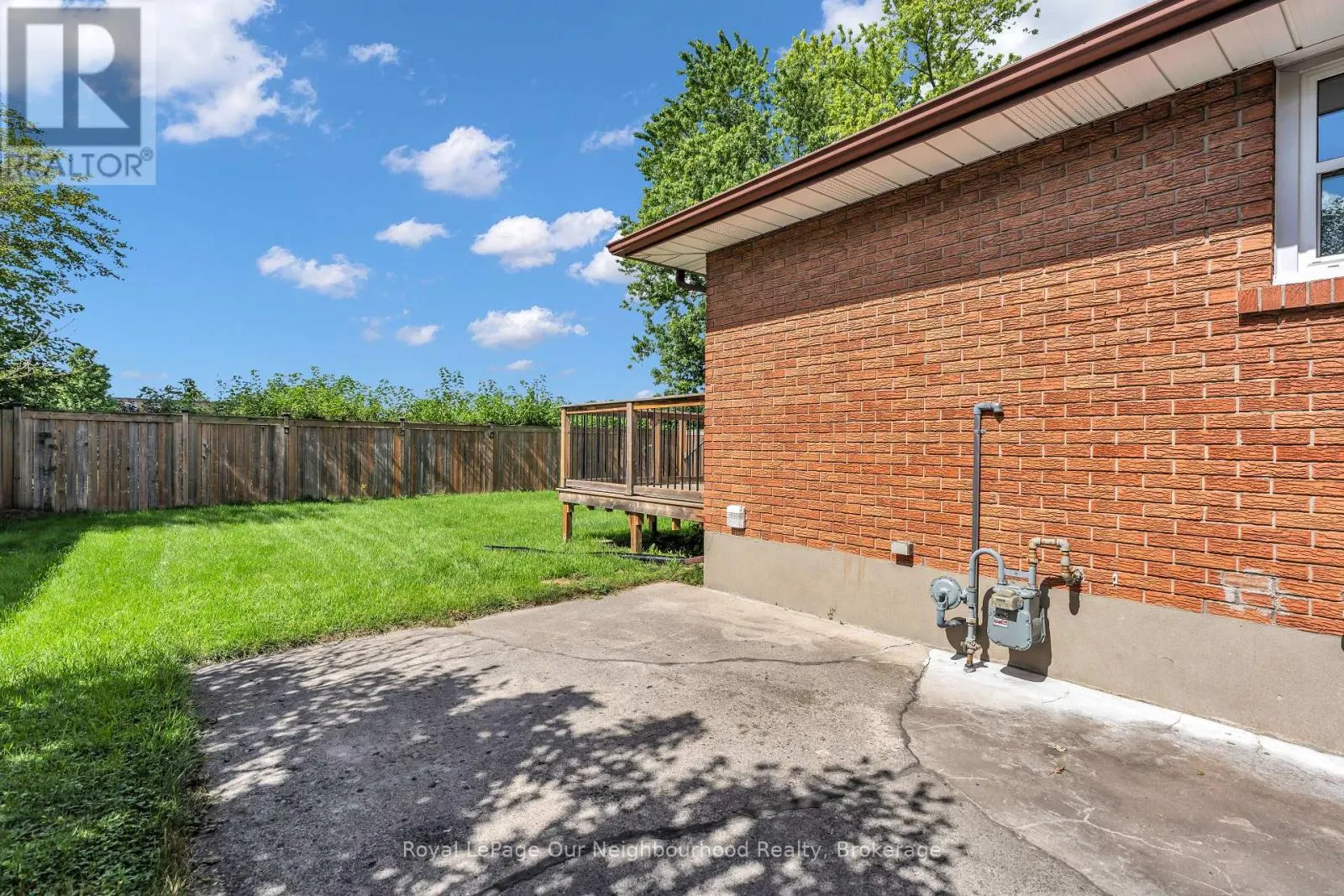 9 KENWOOD CRESCENT