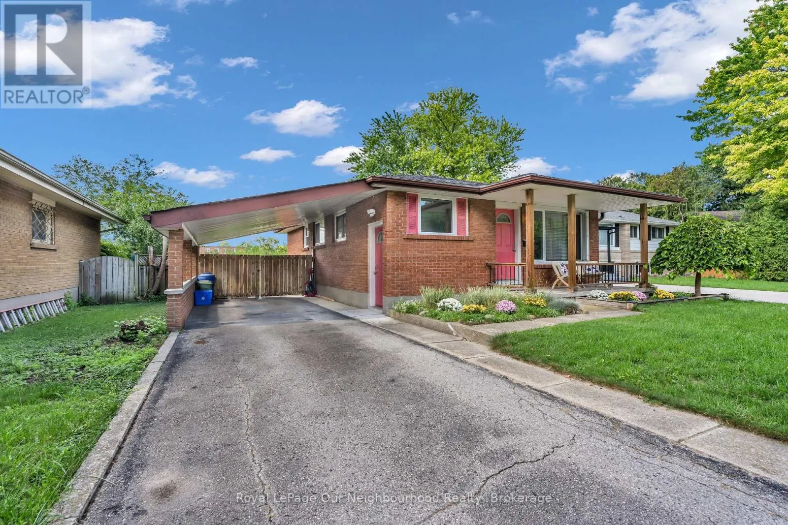 9 KENWOOD CRESCENT