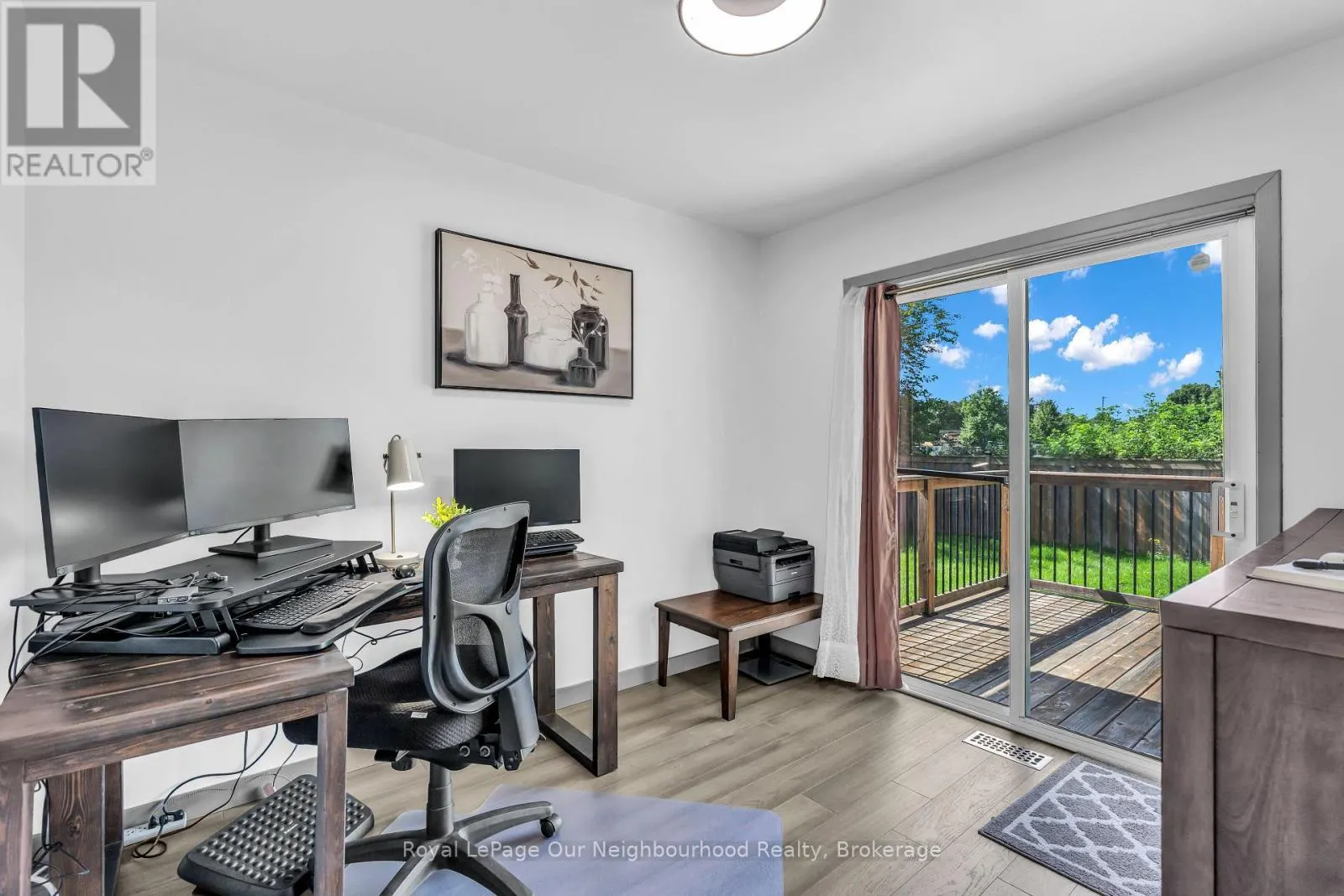 9 KENWOOD CRESCENT