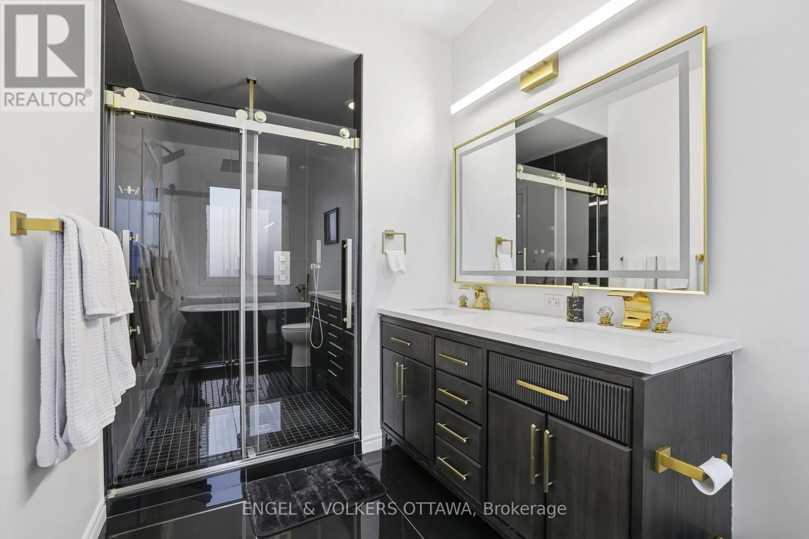 803 PETRA PRIVATE