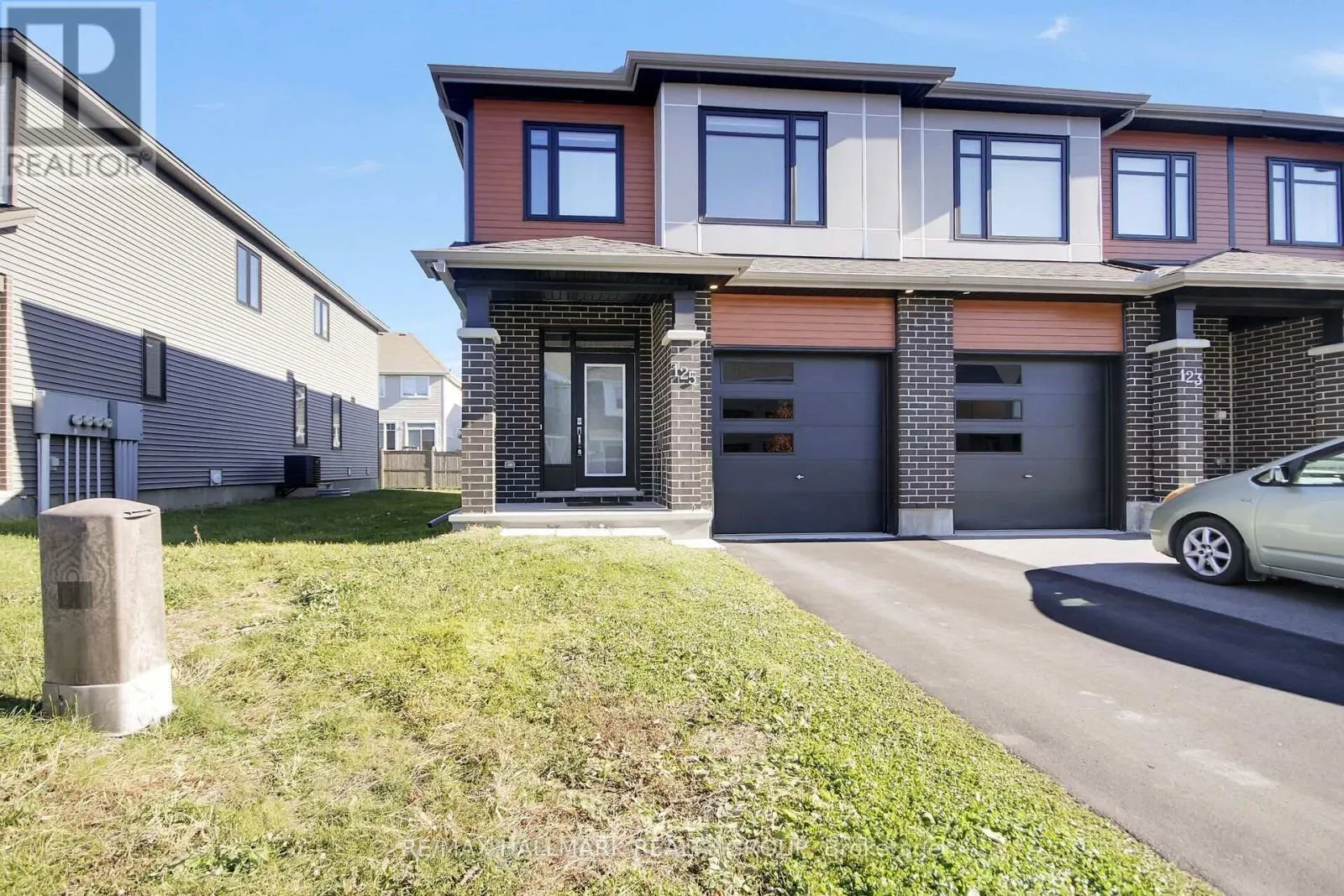 125 ANGELONIA CRESCENT