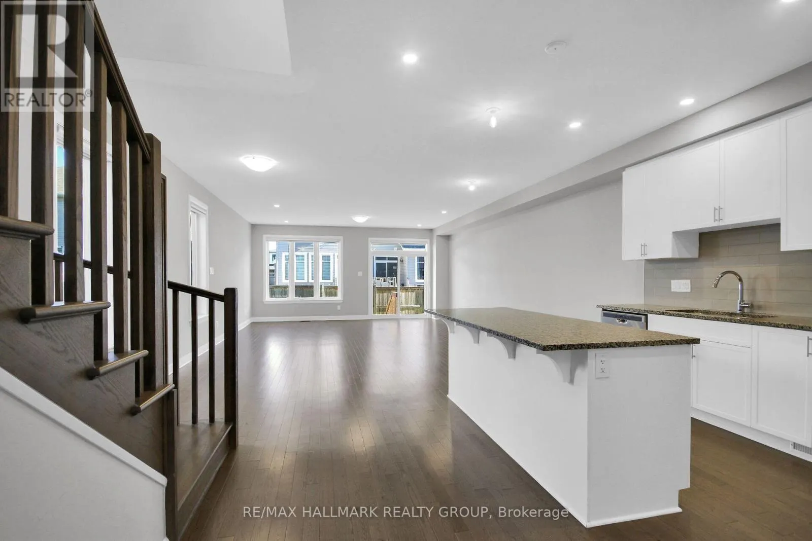 125 ANGELONIA CRESCENT