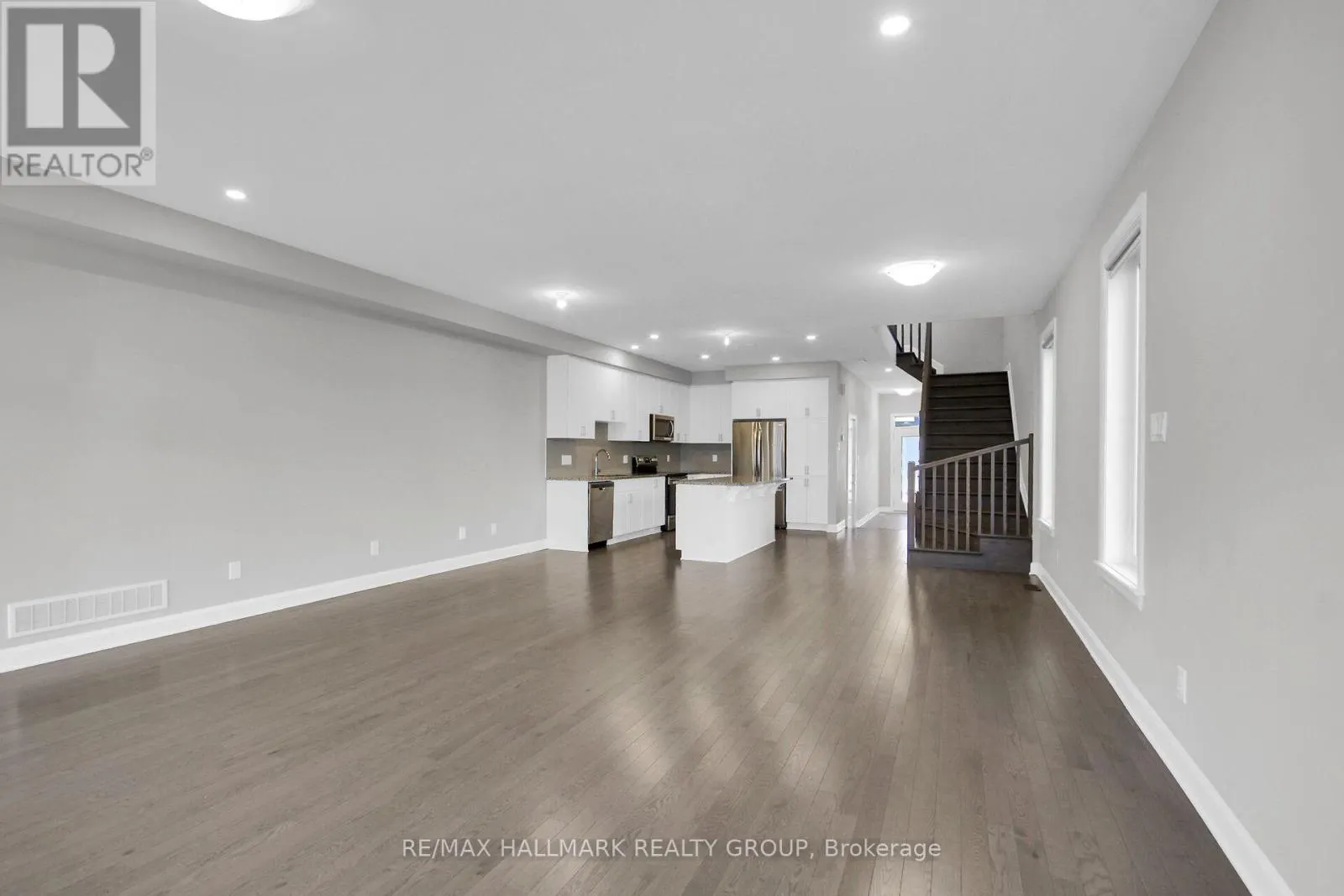 125 ANGELONIA CRESCENT