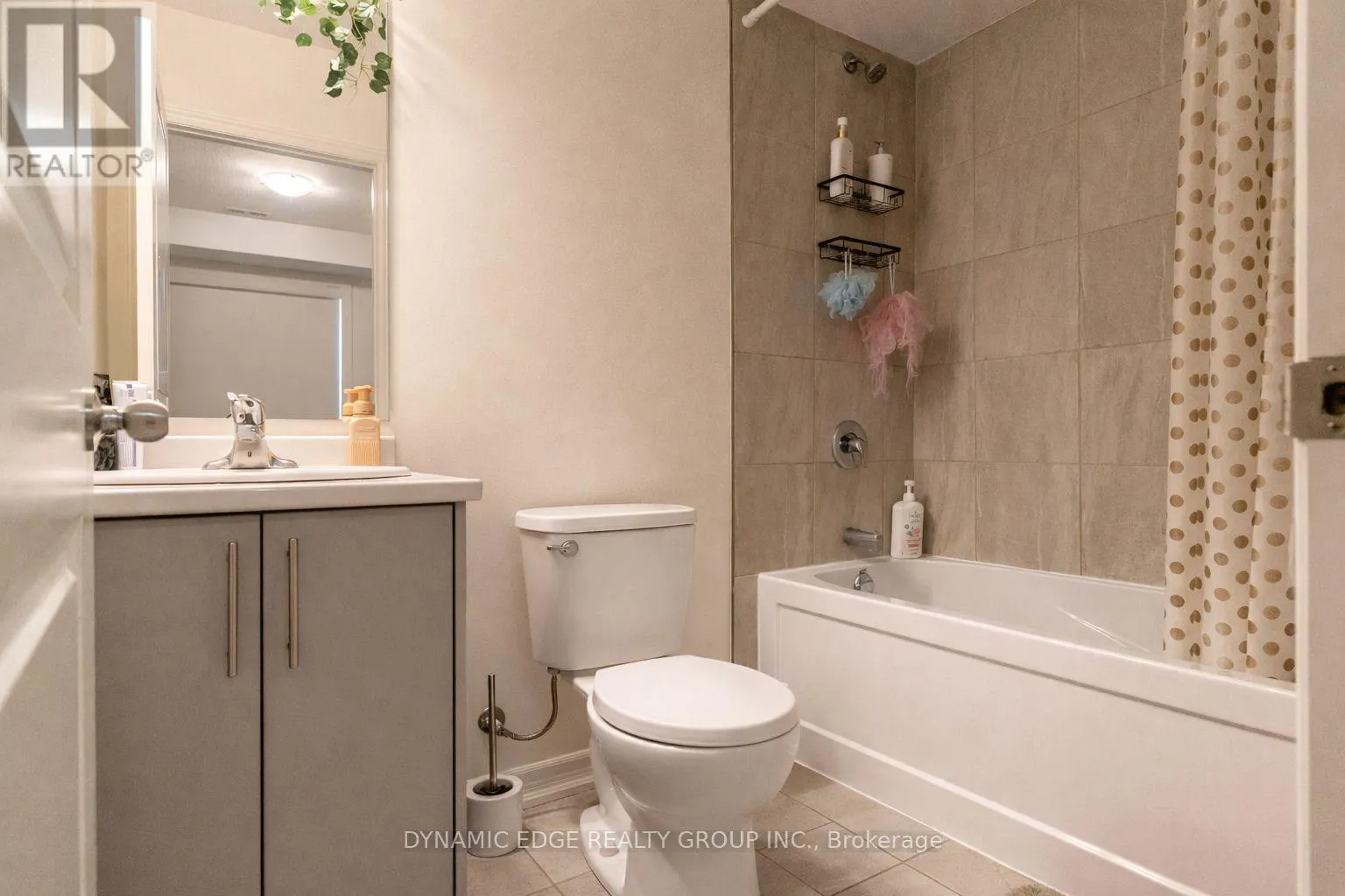 25 - 235 CHAPEL HILL DRIVE