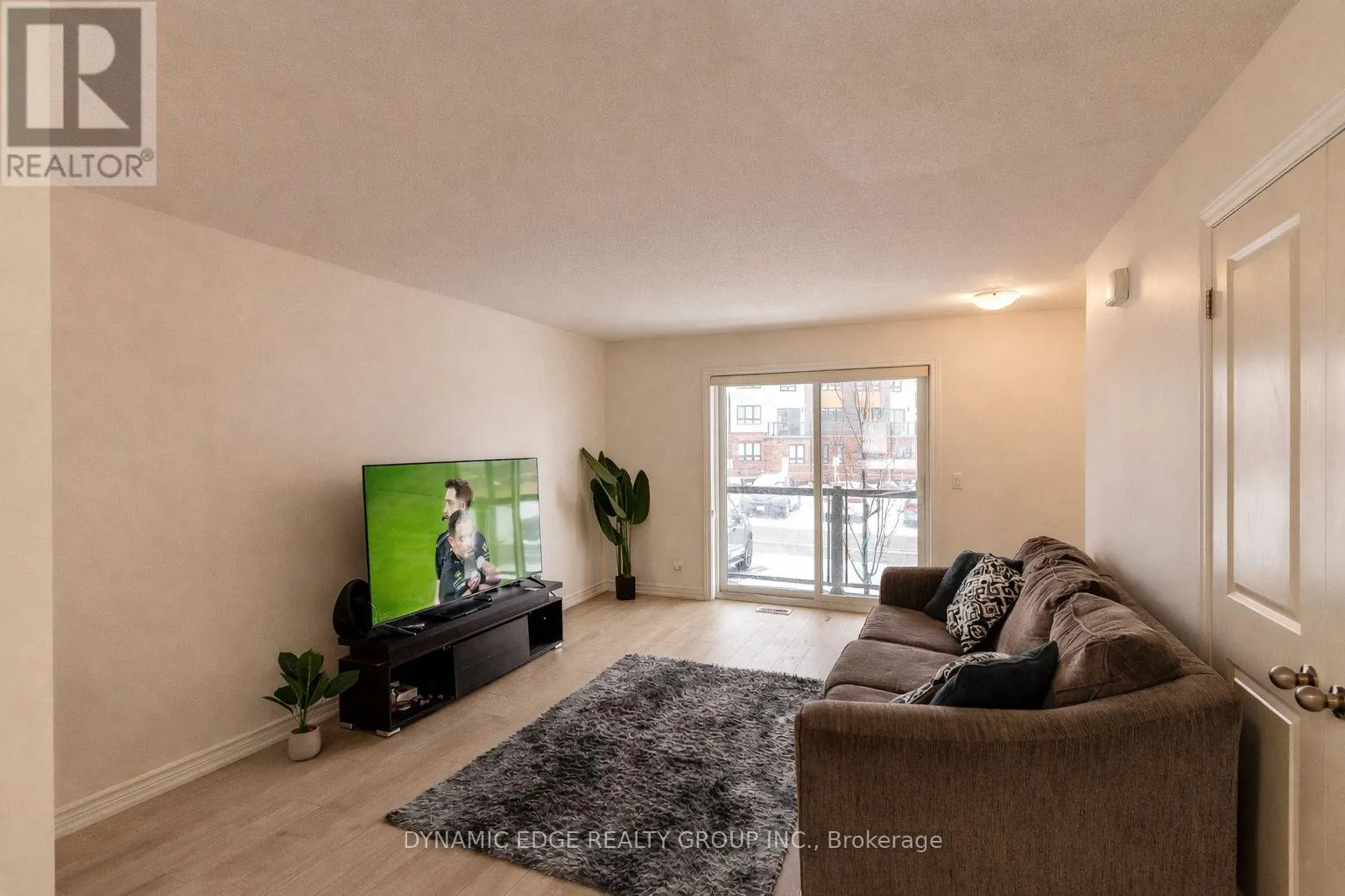 25 - 235 CHAPEL HILL DRIVE