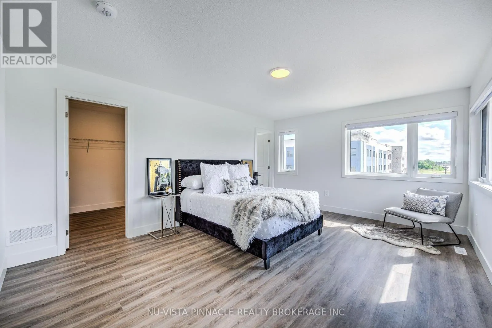 19 - 3635 SOUTHBRIDGE AVENUE #19