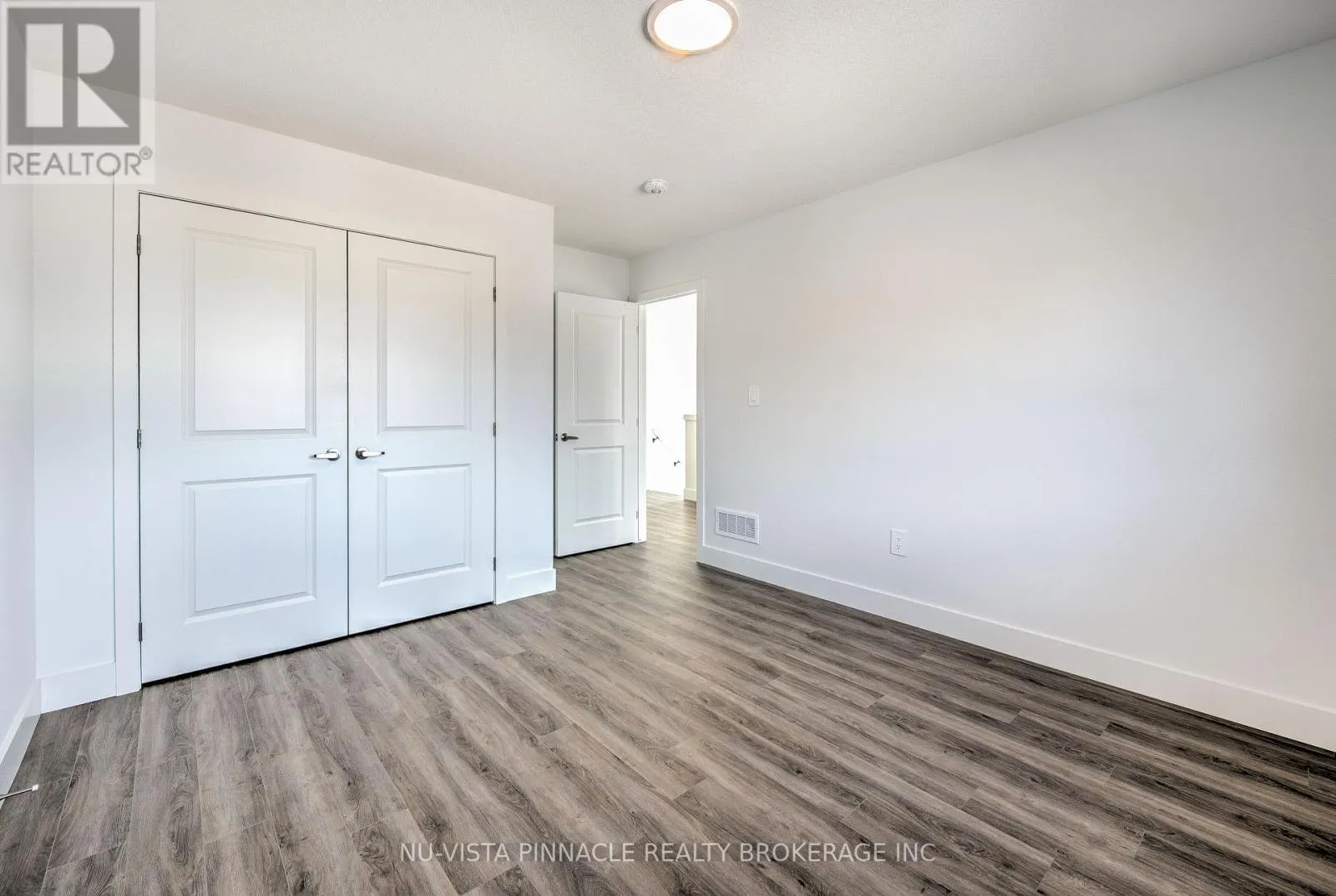 19 - 3635 SOUTHBRIDGE AVENUE #19