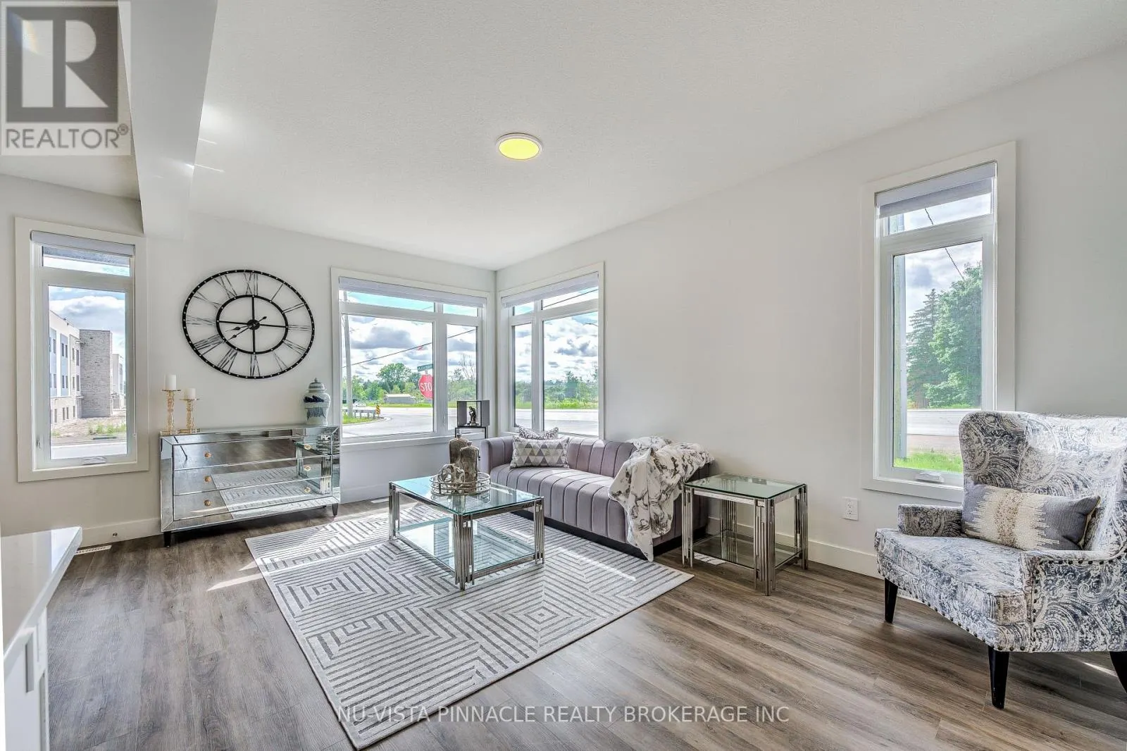 19 - 3635 SOUTHBRIDGE AVENUE #19