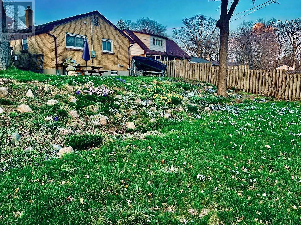 93 MANITOULIN DRIVE