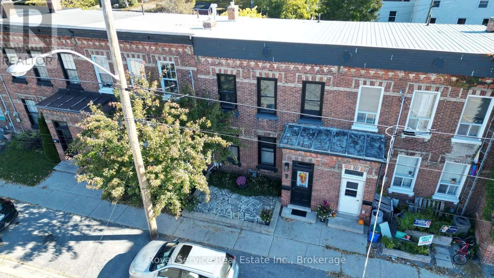 7 BRAMLEY STREET N