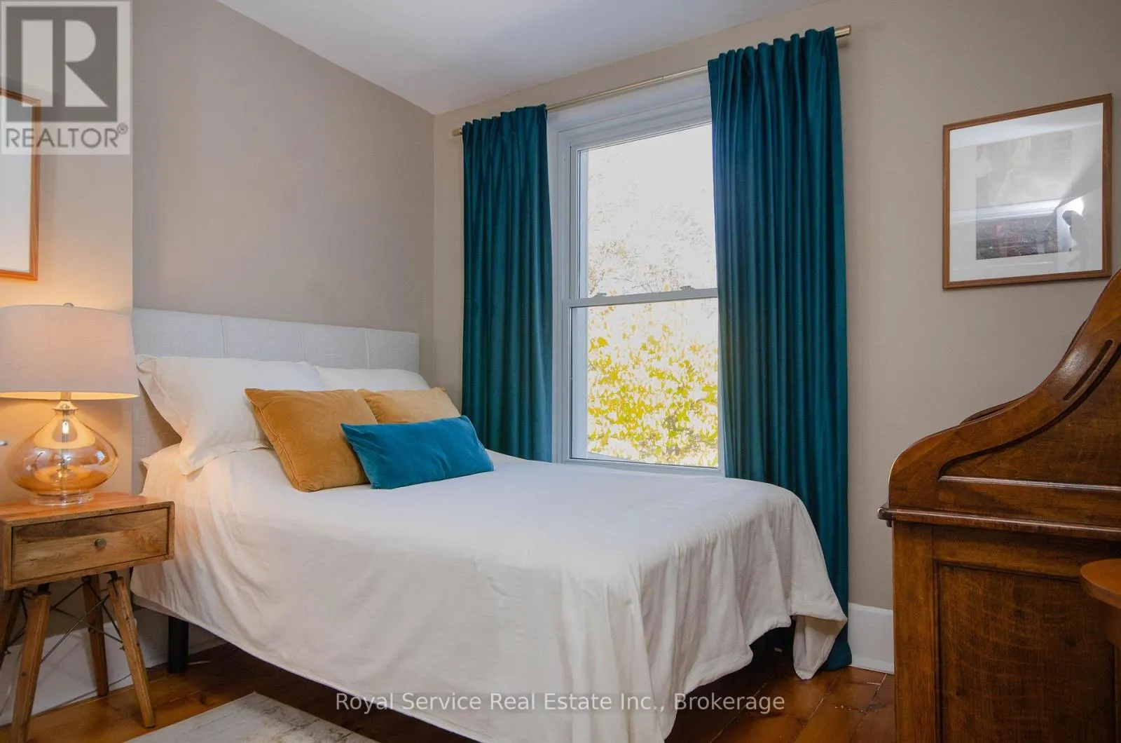 7 BRAMLEY STREET N